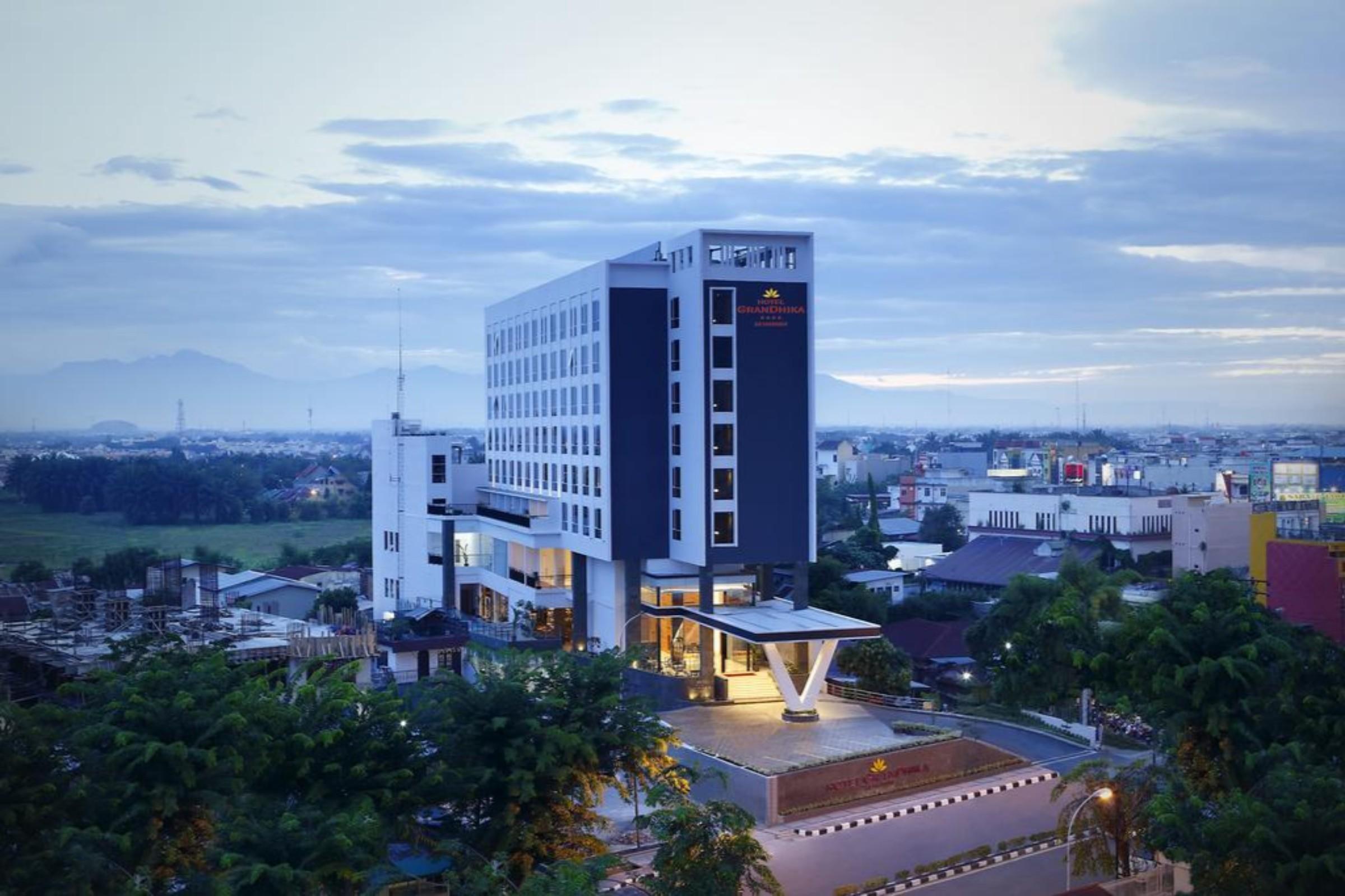 Hotel Grandhika Setiabudi Medan Exterior foto